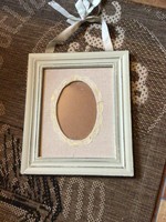 Wall photo holder, photo frame