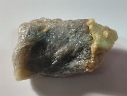 ! Füstkvarc kisebb rátelepült kristályteleppel - 770