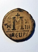 Bizánc  Mauricius Tibrius  (582-602 )  40 nummus Antiochia ( Theupolis ) nagyon ritka !