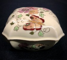 Kézi festésű és aranyozású lepkés / pillangós Zsolnay bonbonier ! Ingyen posta!