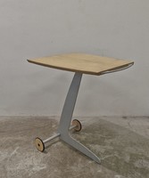 Rolling coffee table, side table