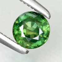 0.42ct 4.2mm Gyönyörű Zöld Zafír Ékkő, High-End minőség