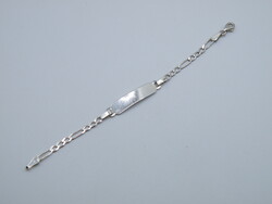UG663 Ezüst gyermek karlánc 13 cm figaró névtábla