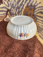 Zsolnay Gyönyörű virágos  porcelán pogácsás tál paraszti dekoráció,   nosztalgia