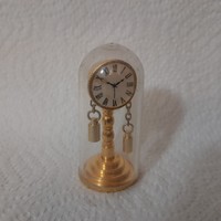 Miniatűr réz álló óra.