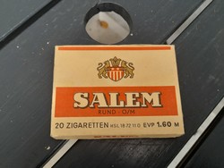 Bontatlan puha dobozos retro cigaretta