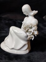 Ritka Herendi porcelán nő rózsacsokorral.1900 as évek eleje.- Tervező BOGSCH