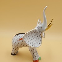 Schrammel Imre Hollóházi pikkelyes Garden festésű elefánt figura