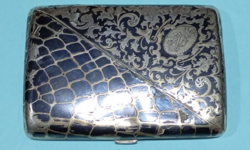 Nemesi címeres ezüst 800 finomságú,100 g .cigaretta tárca