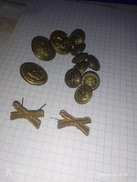 Valamilyen egyenruhára való 11-drb régi  gomb
