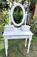 Provence Style Painted and Antiqued Dresser with Drawers, Vintage