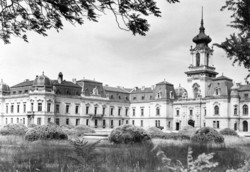 Ba - 623  Akinek a Balaton a szép Emlék:  Keszthely   (postatiszta)