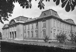 Ba - 621  Akinek a Balaton a szép Emlék:  Keszthely  (postatiszta)