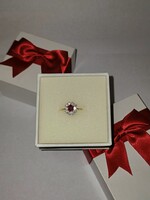 18K gold ring with brilliant cut diamonds and ruby 3.2 g for sale