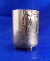 Pelikán dekoros art deco, kalapált rézpohár. Cca. 1910.