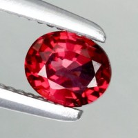 0.3ct 4.3x3.5mm Ragyogó, Gyönyörű Spinell Ékkő, High-End minőség