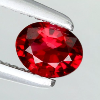 0.25ct 4.3x3.3mm Ragyogó, Gyönyörű Spinell Ékkő, High-End minőség