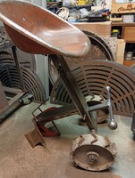 M Kovics-Manó alkotás Retro Veterán Old Traktor szék Loft ipari industrial vas bárszék vintage
