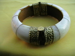 Impozáns keleti karperec 1.