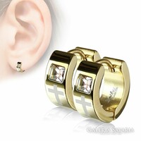 Sebészeti acélból készült fényes fülbevaló szép 14ct arany színű  cirkónia kővel díszítve.