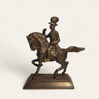 Ferenc József lovon- bronz szobor