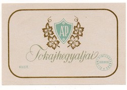 Boros címke: Tokajhegyaljai, Budafok.