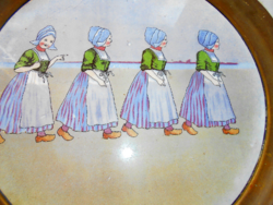 Szecessziós holland  motívum  porcelánfajansz betétes  tálca fém szegéllyel ,