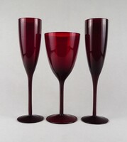 1T985 Elegáns bordó talpas üveg pohár 3 darab