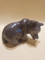 Porcelán maci figura