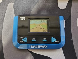 Régi Radio Shack Raceway Kvarcjáték, asztali óra