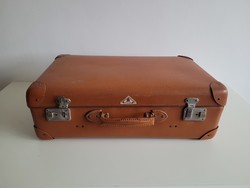 Régi vintage bőrönd koffer utazótáska