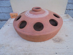 Cserép csirkeitató - kreatív újragondolásra