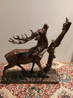 Bronz/vas szarvas figurális szobor! 7.84 kg!