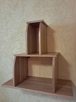 Valódi fából készült egyedi falipolc