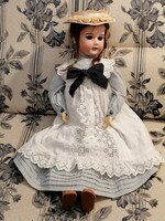 ARMAND MARSEILLE PORCELÁN BABA