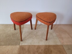 2 db retro háromszög alakú mid century kárpitozott kis szék ülőke