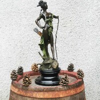 Diana a vadászat Istennője 49 cm-es szignált bronz szobor