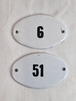 Régi zománc, zománcos kis táblák, "6"  és "51" felirattal szép állapotban