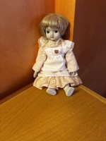 Porcelán fejű vintage baba