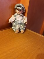 Porcelán fejű  vintage baba