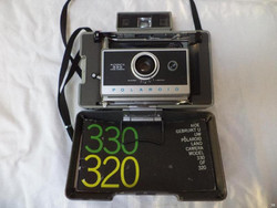 Polaroid 330 automatic land camera, retro (1627)