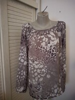 BC trendi mintás blúz