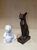 Egyiptomi bronz bastet macskaszobor