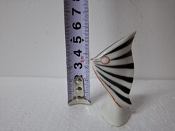 Zumpfe Klára porcelán piros szemü csíkos hal drasche