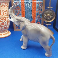 Retro  porcelán  Elefánt figura