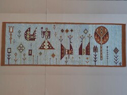 Jelzett nagy méretű Németh Éva faliszőnyeg