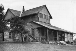 573 --- Futott képeslap  Vaskapu - Király Albert turistaház