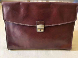 PRÉMIUM MARHABŐR IRATTARTÓ TÁSKA