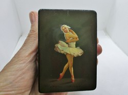 Gyönyörű antik  Fedoskino balerinás doboz 1964