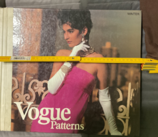 VOGUE pattern divat és szabásminta könyv 1984-85 téli, tavaszi kiadvány 3db és Neue Mode 1985 tavasz